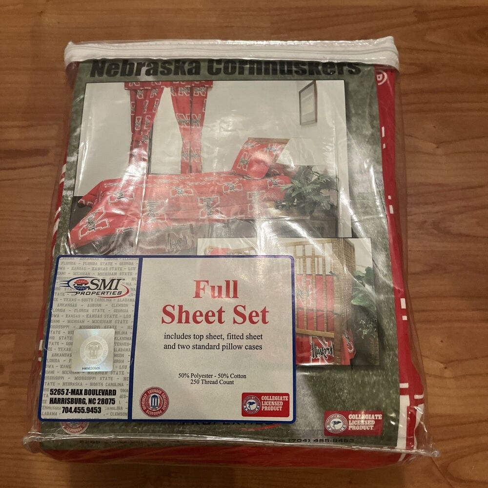 Nebraska Cornhuskers Full Sized 4 Piece Sheet Set, Team Colors